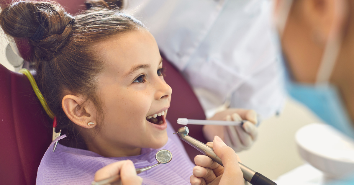 ¿Cómo saber si mi hijo necesita brackets?