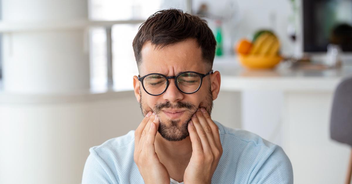 3 efectos del estrés en tus dientes que no conocías