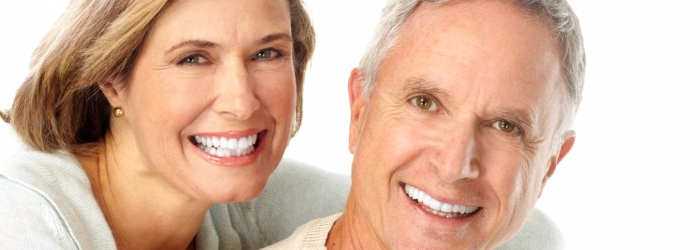 Beneficios de los implantes dentales y quiénes son candidatos
