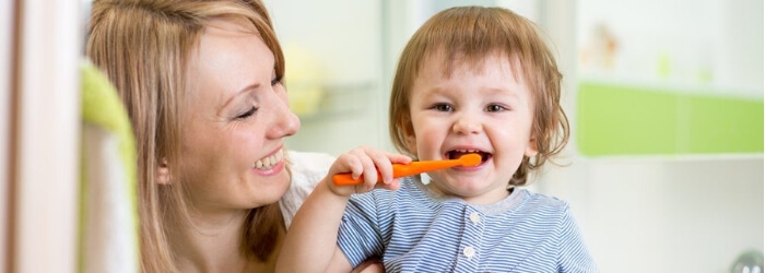 Cómo cuidar los dientes de los niños según su edad