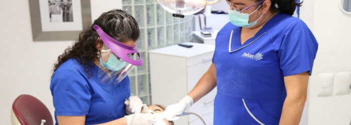 Visitar al dentista durante la pandemia: consejos para ir seguro