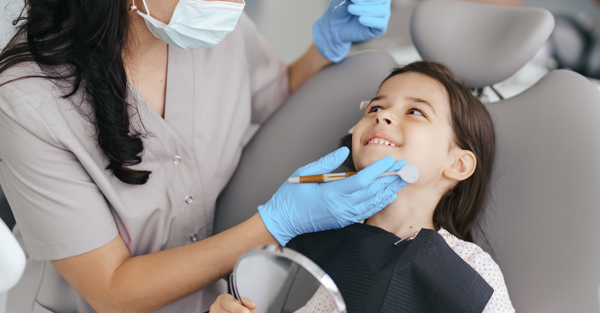 ¿Con qué frecuencia debo llevar a mis hijos al dentista?